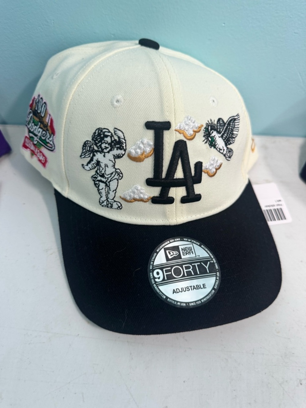 New Era LA Dodgers 9FORTY Cap - Cream & Black with Embroidered Cherub
